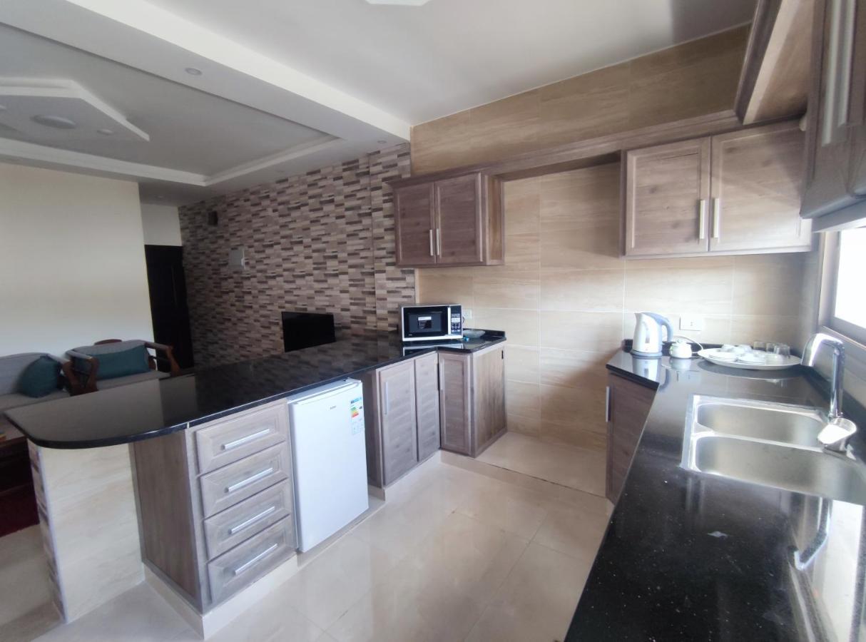 Red Rose City Apartment Wadi Musa Extérieur photo